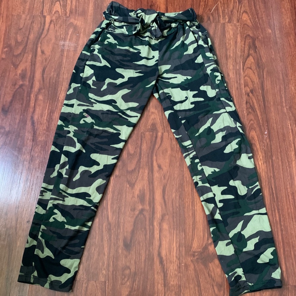 Camo pants